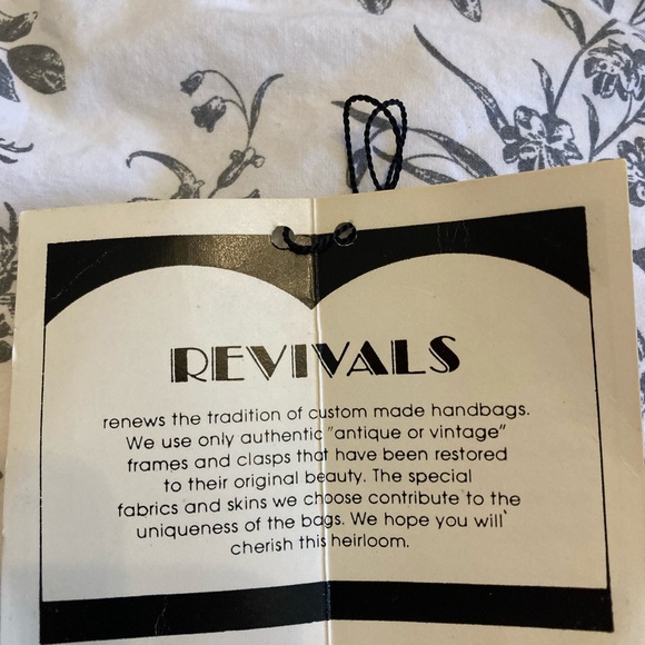 Antique brass evening purse - Picture 7 of 9